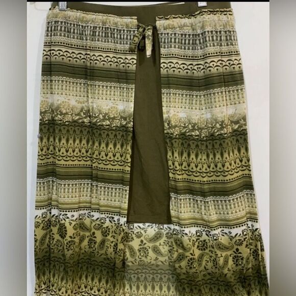 EUC CATO Plus Size Green Boho Split Mini Skirt w/ Midi Length Overlay Size 18/20 - Picture 4 of 5